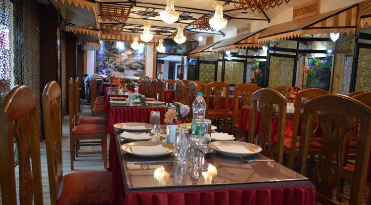 Shah Abbas Hotel At Dal Lake Srinagar (Jammu and Kashmir) Ngoại thất bức ảnh
